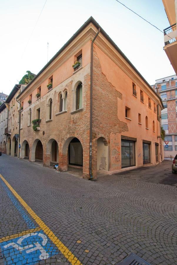Mini Suite Deluxe Isola Di Mezzo Treviso Dış mekan fotoğraf